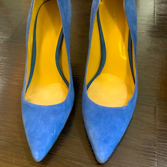 Ann Taylor Mila Suede Pumps - Picture 1 of 4